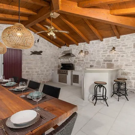 Istria Time - Nyma - Heated Pool Vila *