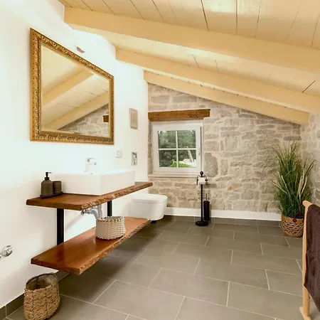 Istria Time - Nyma - Heated Pool Villa Mrgani